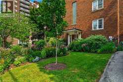 60 ROBINSON Street Unit# 104 | Hamilton Ontario | Slide Image Twelve