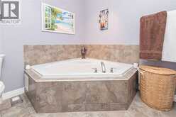 102 WILLOW Lane | Grimsby Ontario | Slide Image Thirty-one