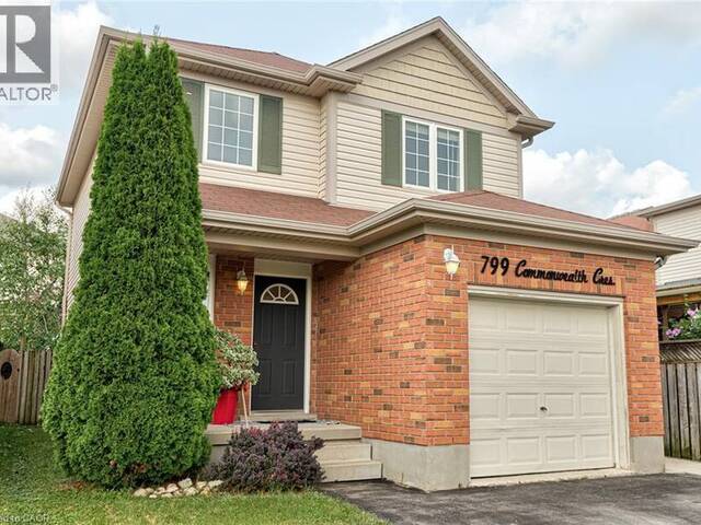 799 COMMONWEALTH Crescent Kitchener Ontario, N2E 4K8 - 3 Bedrooms Home For Sale