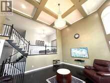 7 TANDEM Court | Ancaster Ontario | Slide Image Fifteen