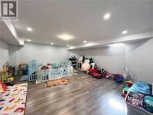 7 TANDEM Court | Ancaster Ontario | Slide Image Thirty-four