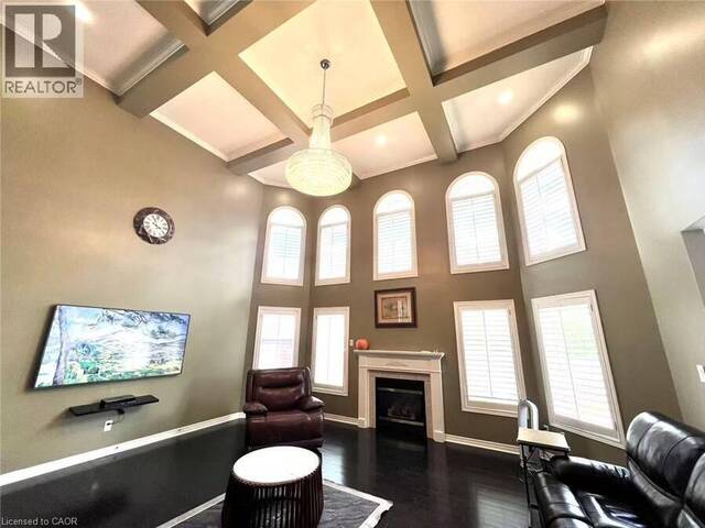 7 TANDEM Court Ancaster Ontario, L9K 1M1 - 6 Bedrooms Home For Sale