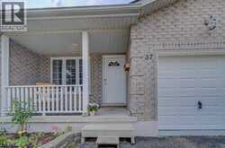 37 WINGFIELD Avenue | Stratford Ontario | Slide Image Three