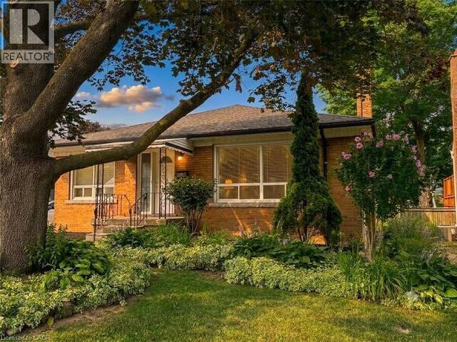 20 LLOYD MANOR Road Toronto Ontario, M9B 5H6 - 3 Bedrooms Home For Sale