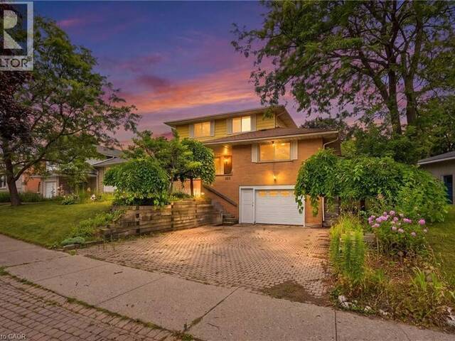 101 CROSBY Drive Kitchener Ontario, N2B 2L1 - 3 Bedrooms Home For Sale