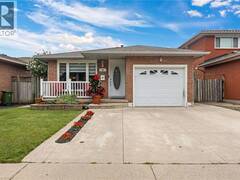 92 JUNIPER Drive Hamilton Ontario, L8G 4E6