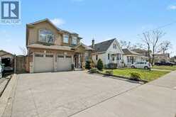 284 NORMANHURST Avenue | Hamilton Ontario | Slide Image Three