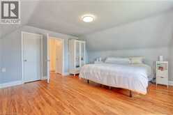 27 DELEVAN Crescent | Hamilton Ontario | Slide Image Sixteen