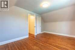 27 DELEVAN Crescent | Hamilton Ontario | Slide Image Nineteen