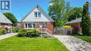 27 DELEVAN Crescent | Hamilton Ontario | Slide Image One