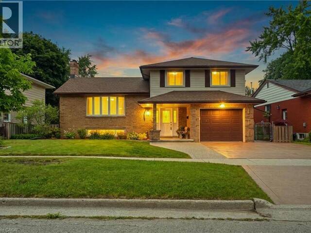 76 LOWER CANADA Crescent Kitchener Ontario, N2P 1E8 - 3 Bedrooms Home For Sale