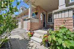 36 VAN FLEET Terrace | Milton Ontario | Slide Image Three