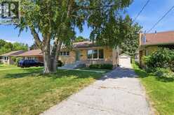 184 MURDOCK Avenue | Waterloo Ontario | Slide Image Three
