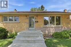 184 MURDOCK Avenue | Waterloo Ontario | Slide Image Five