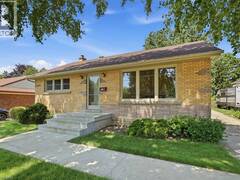 184 MURDOCK Avenue Waterloo Ontario, N2J 2M5