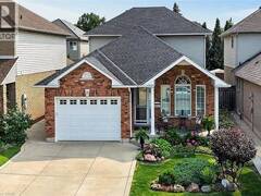 25 ERIC BURKE Court Hamilton Ontario, L9A 5J6