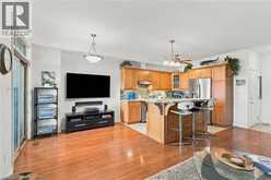 1069 BEACH Boulevard | Hamilton Ontario | Slide Image Six
