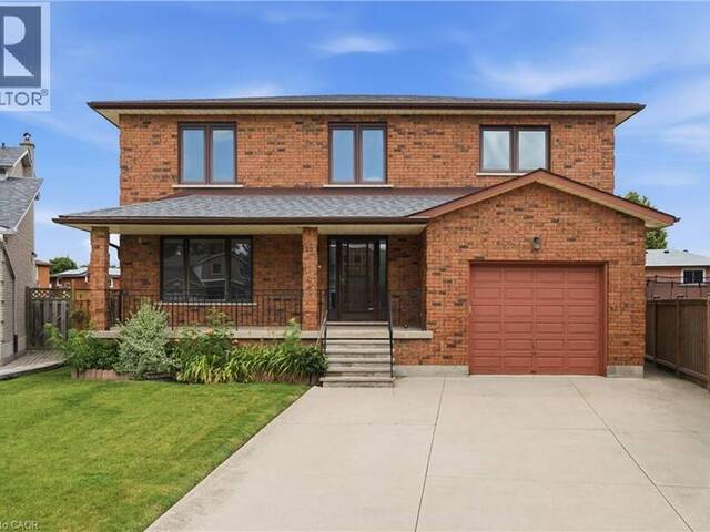 18 MARCEL Place Hamilton Ontario, L9B 1W3 - 5 Bedrooms Home For Sale