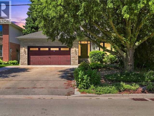 121 FIRST Road W Hamilton Ontario, L8J 2S6 - 3 Bedrooms Home For Sale