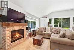 1095 GOVERNORS Road | Dundas Ontario | Slide Image Fourteen