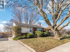 124 BROKER Drive Hamilton Ontario, L8T 2B8
