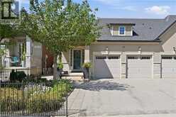 10 KOPPERFIELD Lane | Hamilton Ontario | Slide Image Two