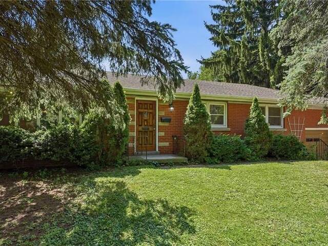 524 DORVAL Drive Ancaster Ontario, L9G 2P4 - 3 Bedrooms Home For Sale