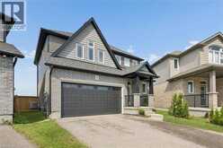 10 SPARROW Crescent | Grand Valley Ontario | Slide Image Two