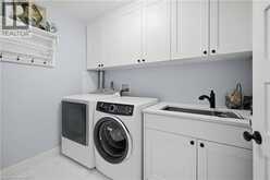 573 BEACH Boulevard | Hamilton Ontario | Slide Image Eight