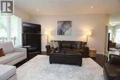 71 NAOMI Court | Ancaster Ontario | Slide Image Nine