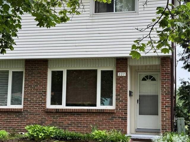 227 FERGUS Avenue Unit# 1 Kitchener Ontario, N2A 2H6 - 2 Bedrooms Condo For Sale