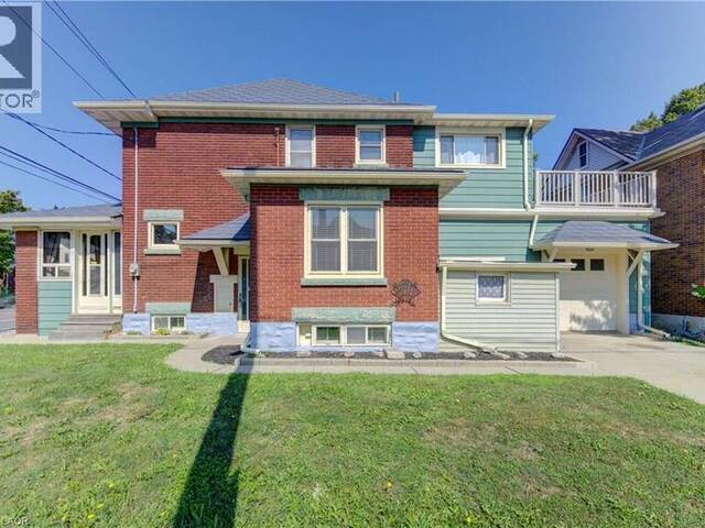 224 WEBER Street E Kitchener Ontario, N2H 1E8 - 3 Bedrooms Home For Sale