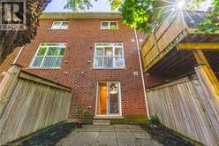 181 PLAINS Road W Unit# 14 | Burlington Ontario | Slide Image Twenty-three