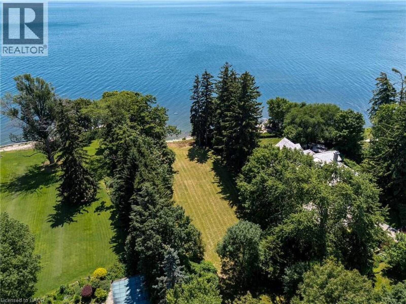 2288 CHANCERY Lane W, Oakville, Ontario L6J 6A3
