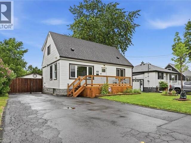 450 EAST 42ND Street Hamilton Ontario, L8T 3B3 - 4 Bedrooms Home For Sale