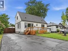 450 EAST 42ND Street Hamilton Ontario, L8T 3B3