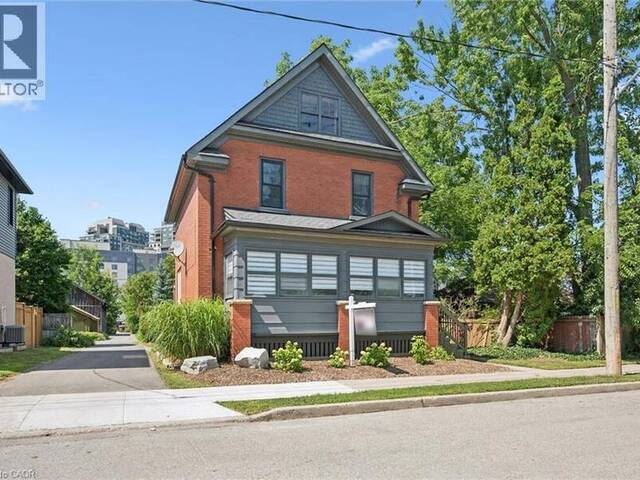 100 DAWSON Street Waterloo Ontario, N2L 1R4 - 3 Bedrooms Home For Sale