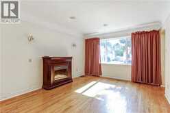 230 EAST 33RD Street | Hamilton Ontario | Slide Image Ten