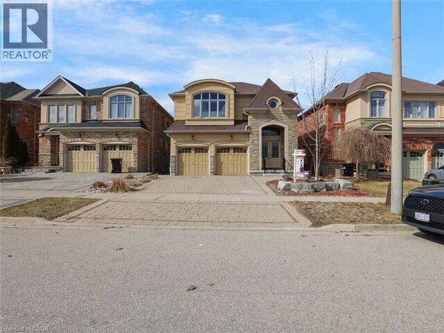 584 PINERY Trail Waterloo Ontario, N2V 2Y3 - 6 Bedrooms Home For Sale