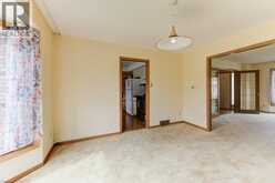 27 WALMER Gardens | London Ontario | Slide Image Eight