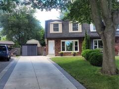 23 BENTLEY Place Hamilton Ontario, L9C 2R5