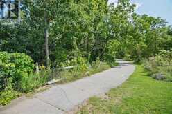 10 AZALEA Court | Hamilton Ontario | Slide Image Forty-seven
