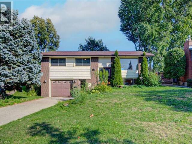 79 GAY Crescent Kitchener Ontario, N2A 2C2 - 3 Bedrooms Home For Sale