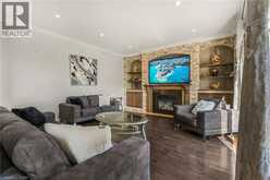 351 HIGHLAND Road W | Hamilton Ontario | Slide Image Fifteen