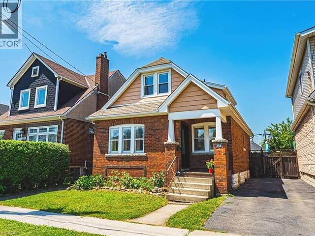 255 WEIR Street N Hamilton Ontario, L8H 5G2 - 3 Bedrooms Home For Sale