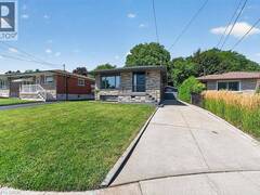 26 PARKLANDS Drive Hamilton Ontario, L8K 4W7