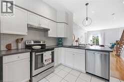 678 ROWLEY Common | Burlington Ontario | Slide Image Nine