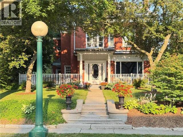 42 LANSDOWNE Road N Cambridge Ontario, N1S 2S9 - 6 Bedrooms Home For Sale