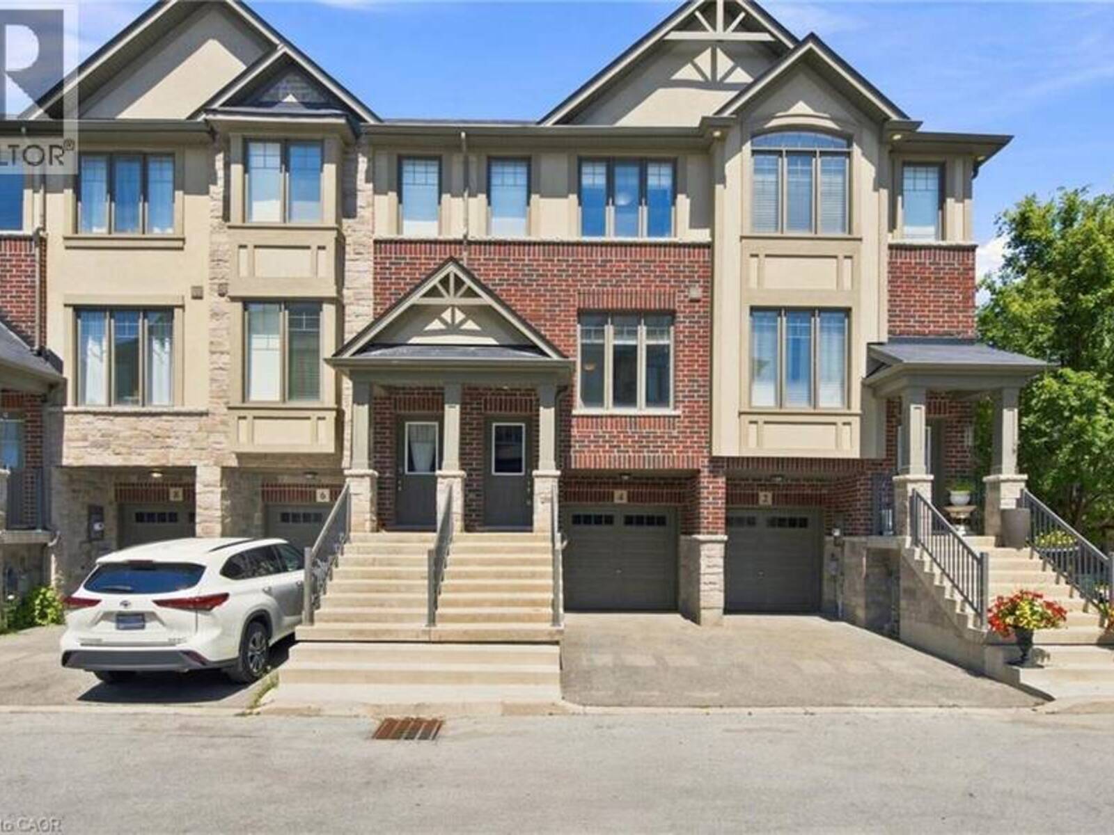 4 COULD Lane, Ancaster, Ontario L9G 0H2
