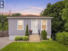 122 LIMERIDGE Road W Hamilton Ontario, L9C 2V2
